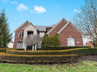 46782 Merion Cir, Northville, MI 48168