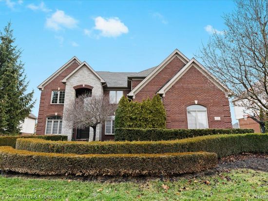 46782 Merion Cir, Northville, MI 48168