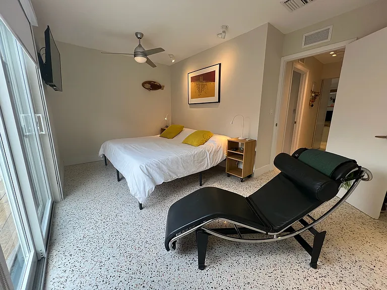 451 SW 24th Rd — Photo 31