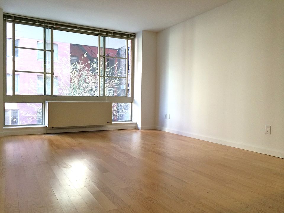 2nd image of 155 W 21st St APT 3C