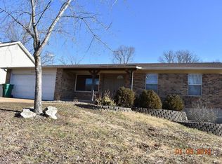 2124 Parkton Way, Barnhart, MO 63012