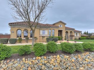 9411 Secretariat Ln, Elk Grove, CA 95624