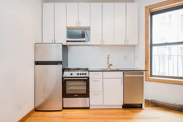 Rented by Compass | media 3