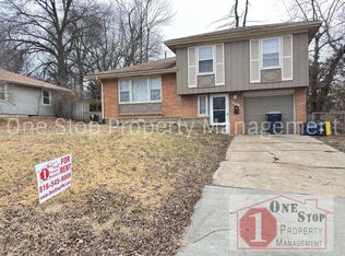 5901 Fairlane Dr, Kansas City, MO 64134