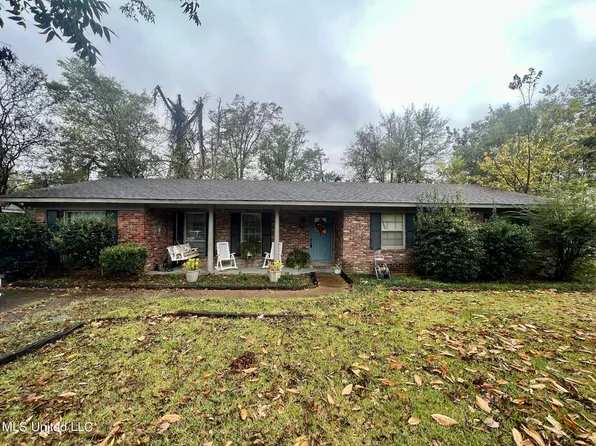 1613 Steen Dr, Clarksdale, MS 38614