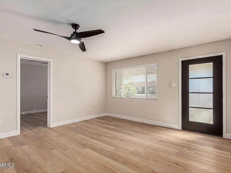 818 W Elna Rae St — Photo 5