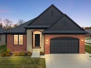 12891 Preston Pointe Dr, Shelby Township, MI 48315