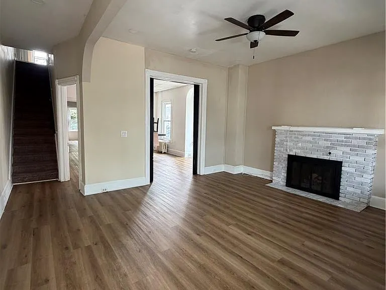 450 Market St — Photo 3