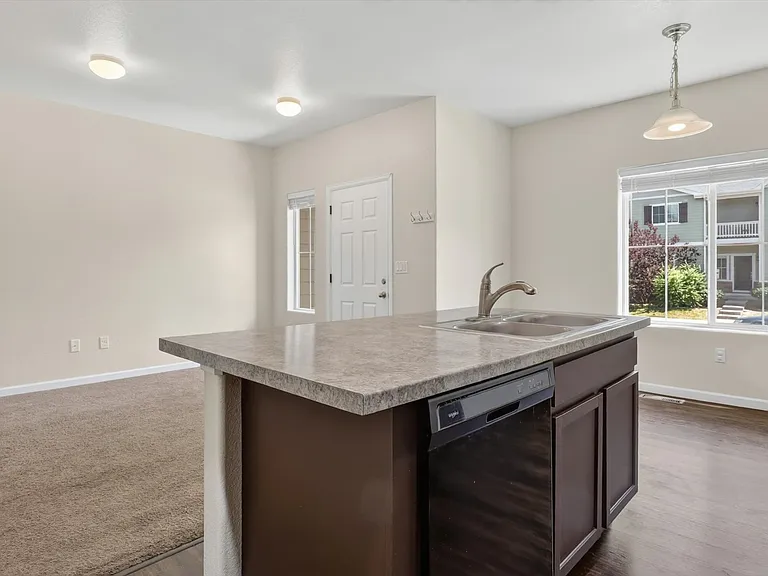 1209 Bistre St — Photo 11