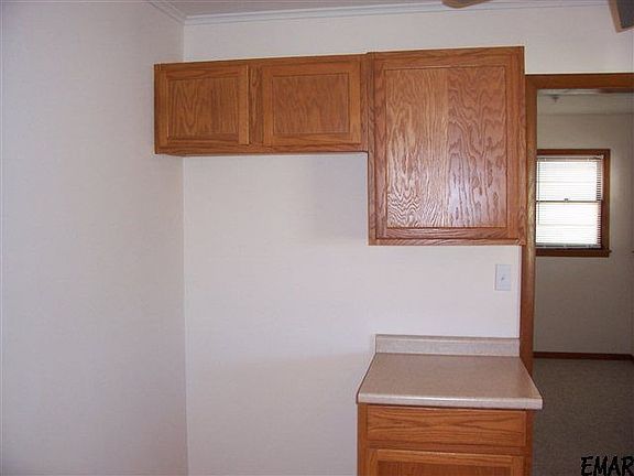 5th image of 710 W Mulberry Ave