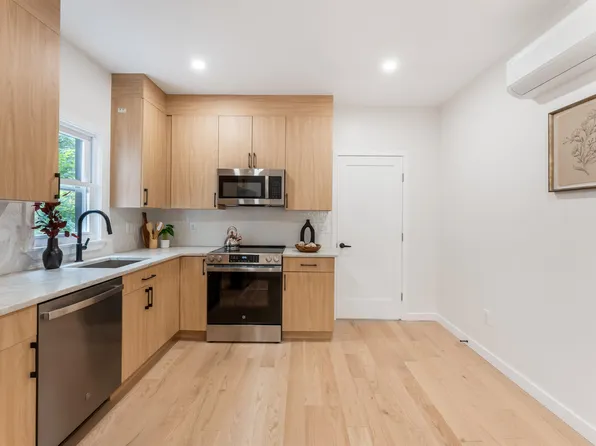 171 Summit Avenue image 11 of 35