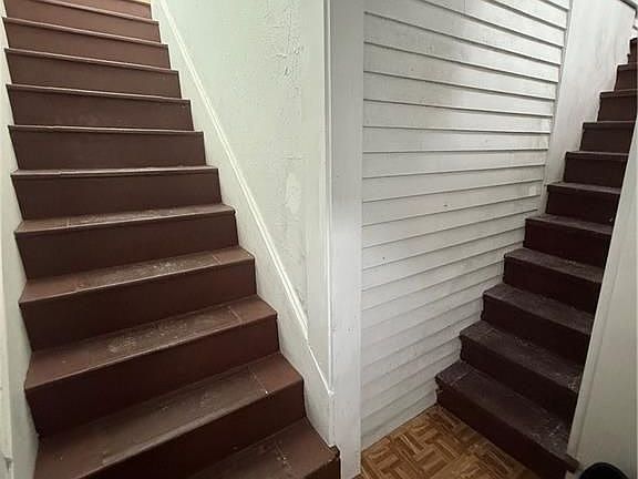 3rd image of 10 Houston Ave #2