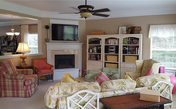 4th image of 10426 Glenburn Ln