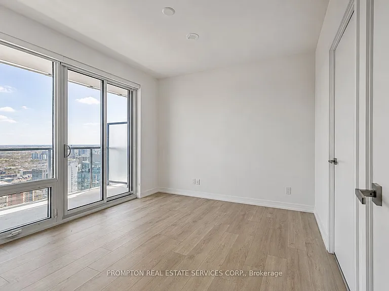3 Gloucester St #4503 — Photo 11