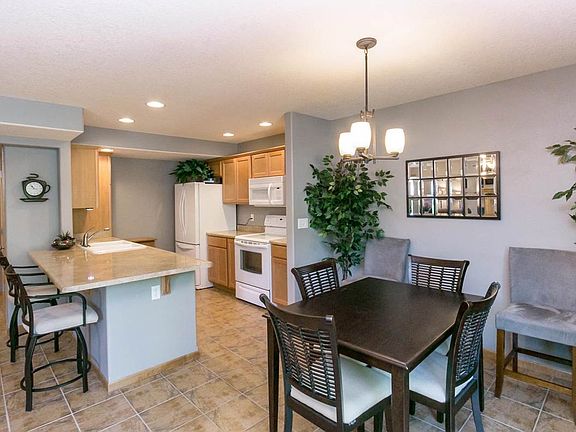 4th image of 1269 Nicholas Ln