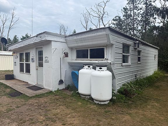 2nd image of 1383 W Palmer Ave