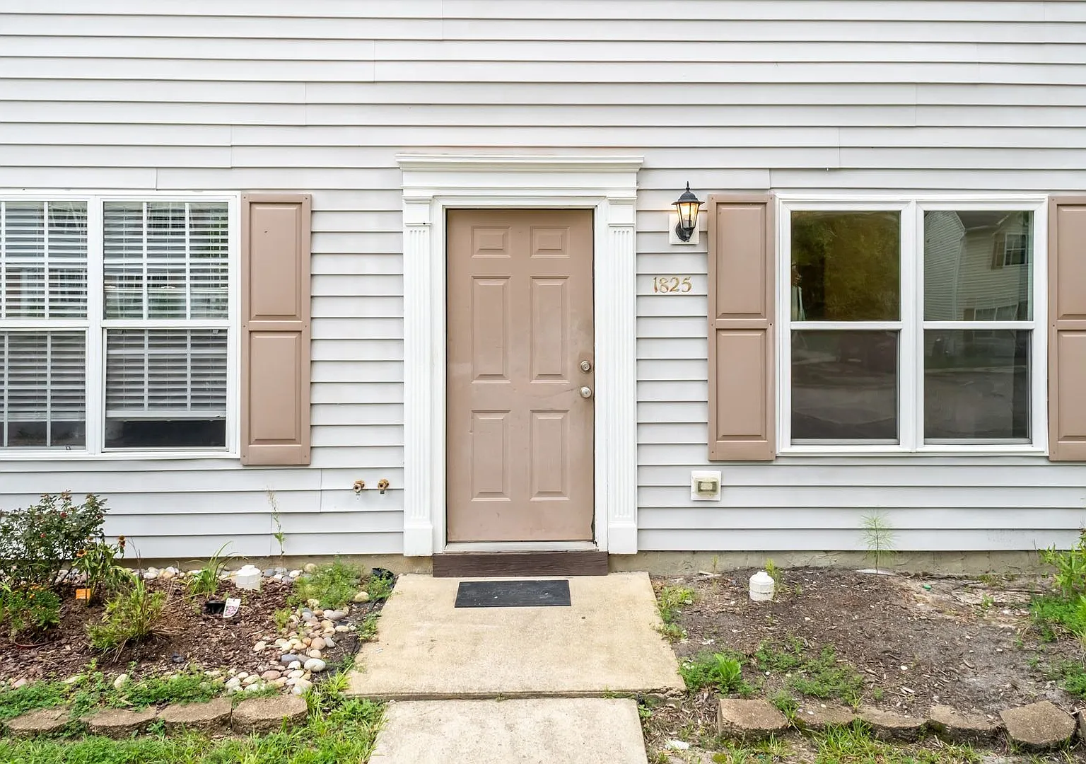 Two Bedroom Home! — Photo 4