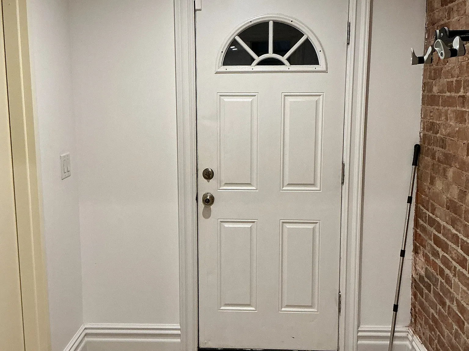 904 Lafayette Avenue — Photo 4