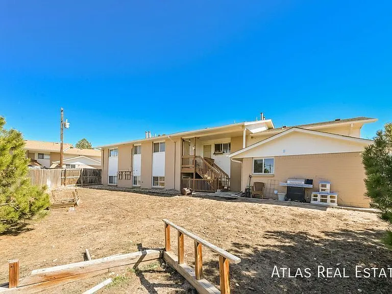 960 Bishop Ct #A — Photo 15