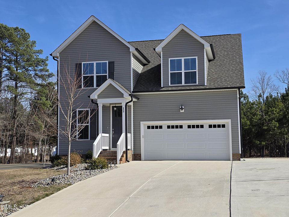 1st image of 15 Brookhaven Dr