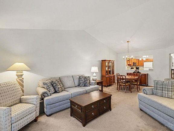 3rd image of 821 Neeb Rd APT 4