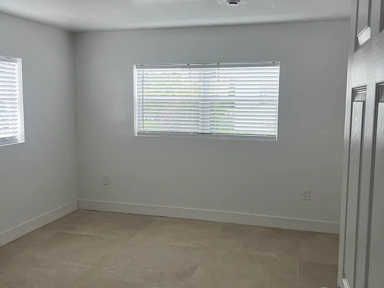 701 S C St — Photo 3