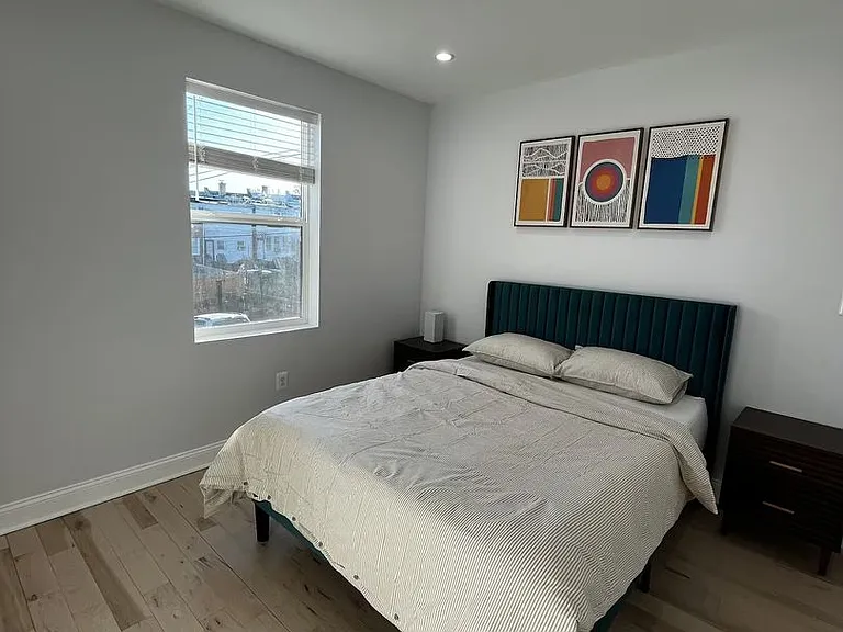 1331 Queen St NE — Photo 28