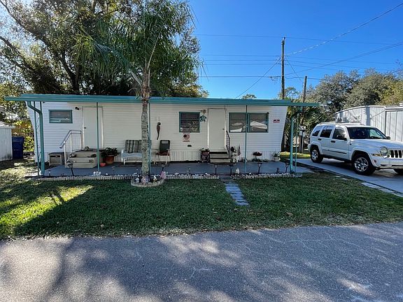 3rd image of 12344 Seminole Blvd #13