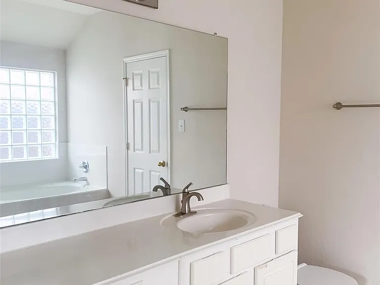 21534 Oak Park Trails Dr — Photo 8