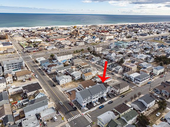 4th image of 304 Barnegat Ave