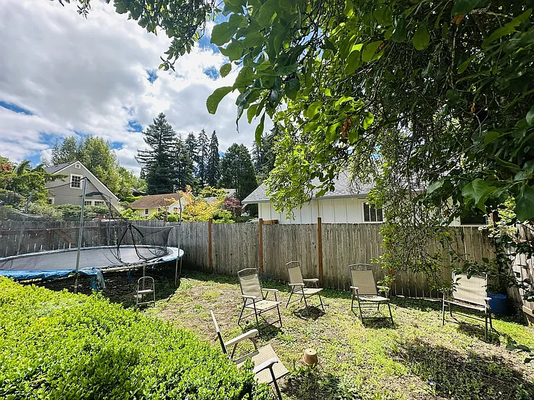 1486 E 25th Ave — Photo 8