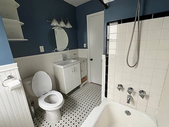 1315 N Altadena Ave — Photo 11