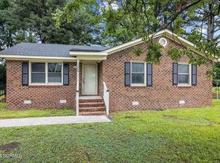 1860 Fred Dr, Greenville, NC 27834