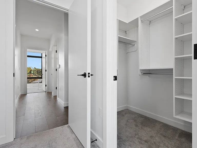 1071 Brookwood Dr — Photo 39