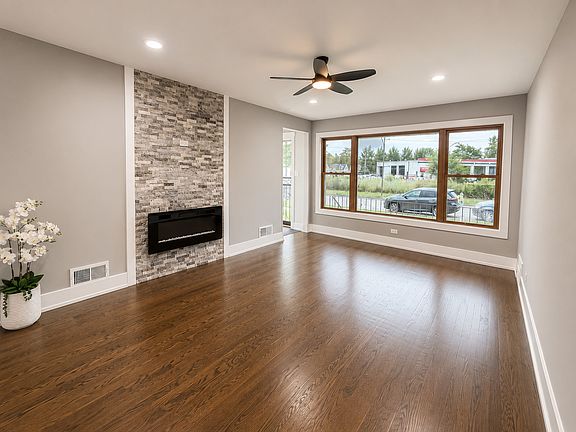 2nd image of 3836 W 85th St