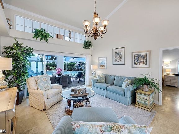 4th image of 2546 SW 45th St