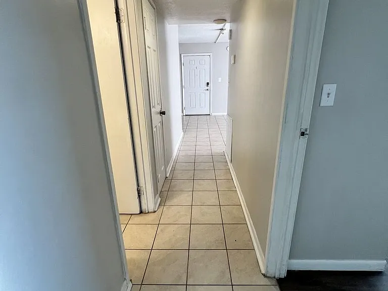 Ridge Terrace Apartments — Photo 27