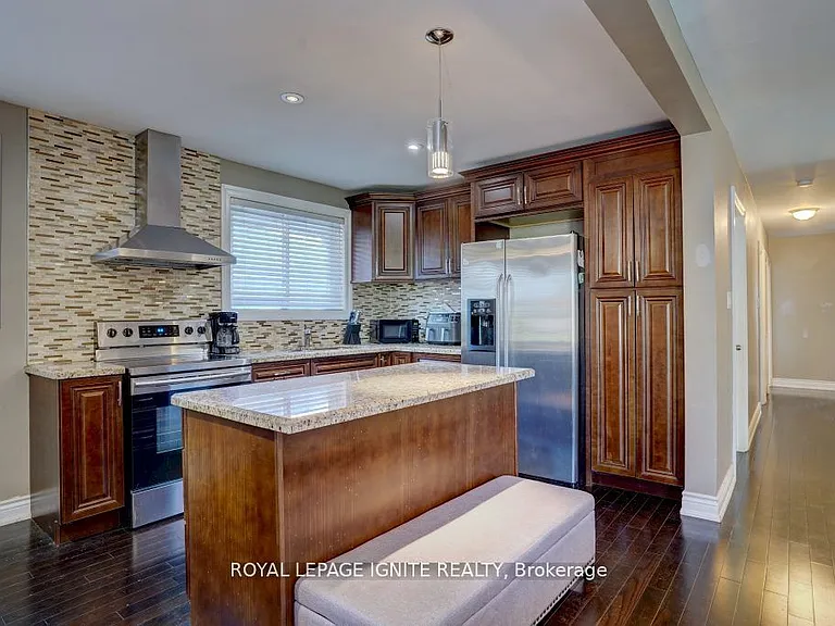 53 Sundance Cres #MAIN FL — Photo 5