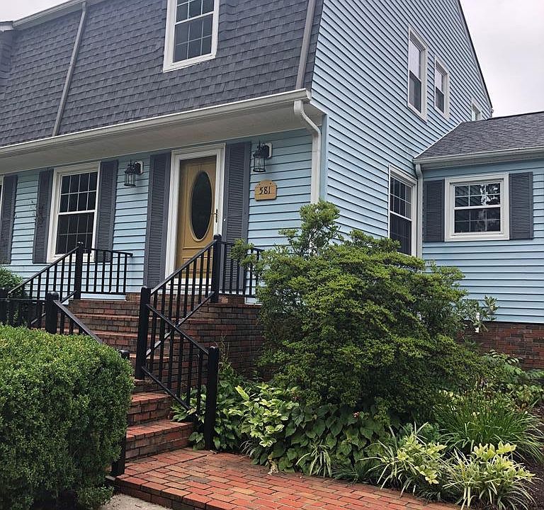 1st image of 581 Hillwood Dr