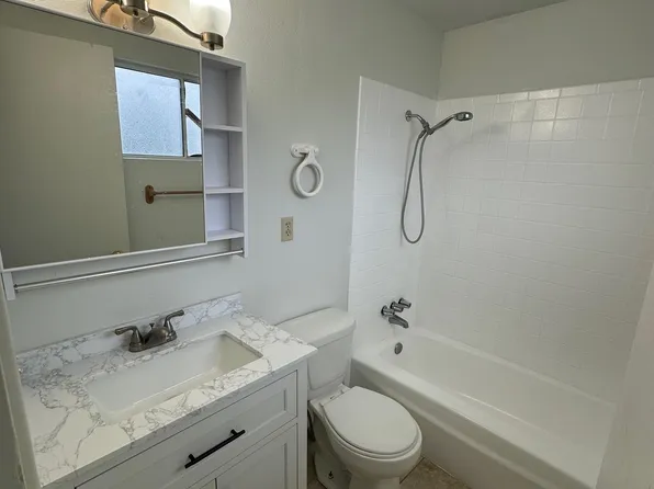 418 S Sunset St APT B, Ridgecrest, CA 93555