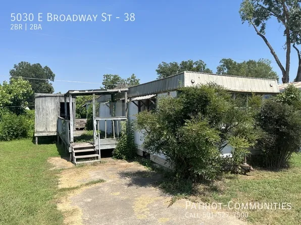 5030 E Broadway St #38, North Little Rock, AR 72117