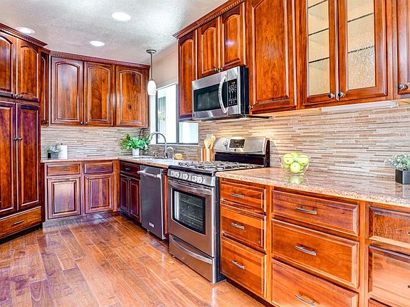 5th image of 1359 Middlebrook Way