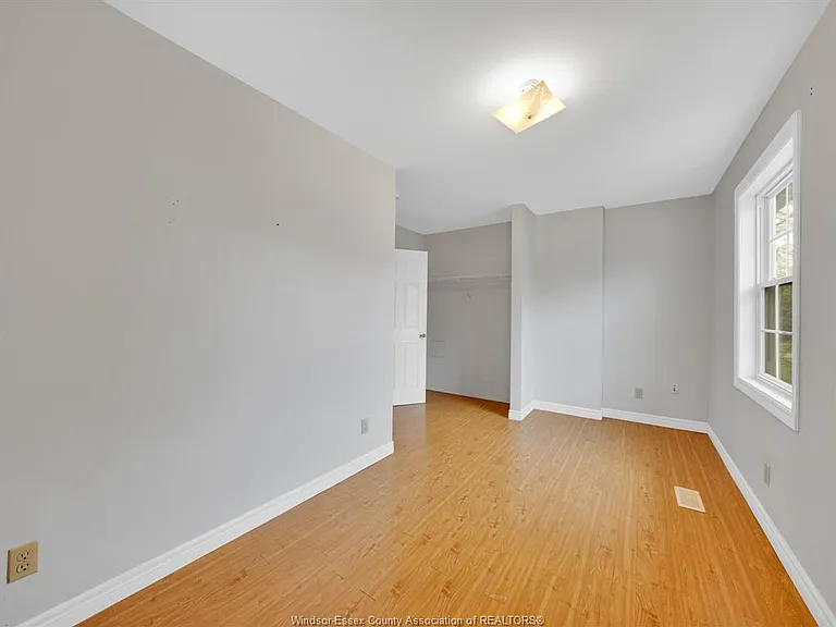 2929 Donnelly St — Photo 22