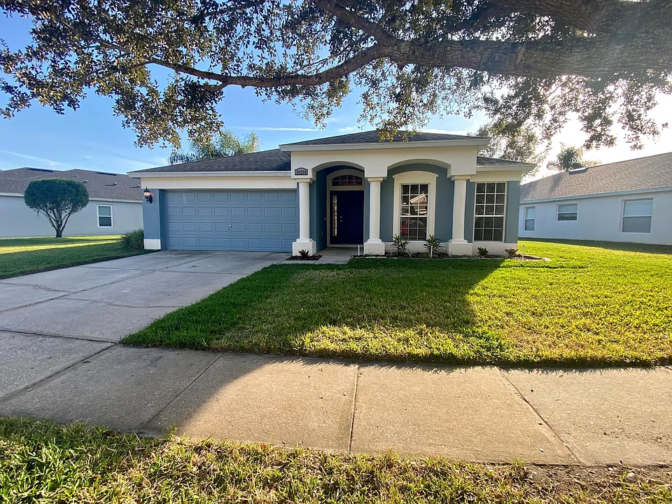 25324 Flying Ebony Ln