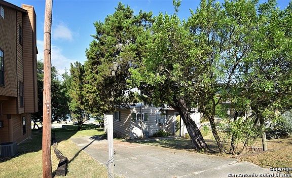 4th image of 946 Pebble Beach Dr NW