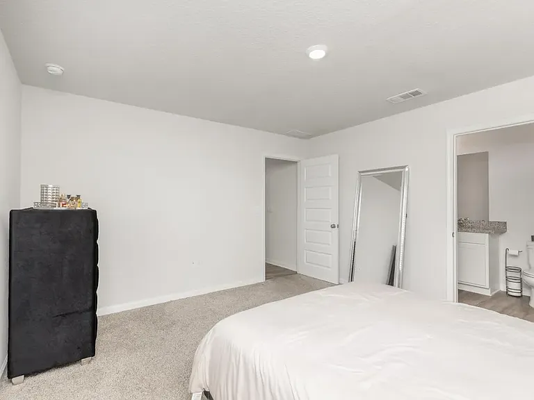 3418 Phoenix Ct — Photo 15
