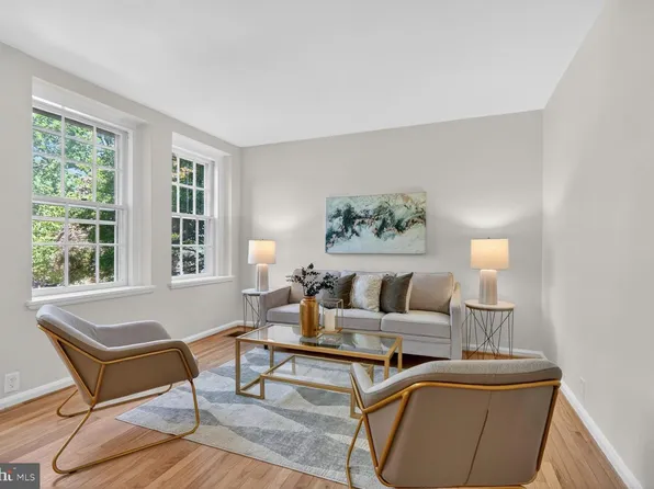 3621 39th St NW APT B320, Washington, DC 20016