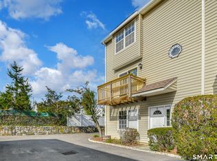 22 Dora St #D, Stamford, CT 06902