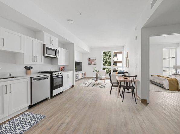 1999 W 3rd St #418