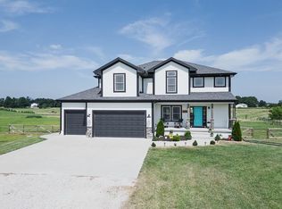 22527 155th Ter, Basehor, KS 66007